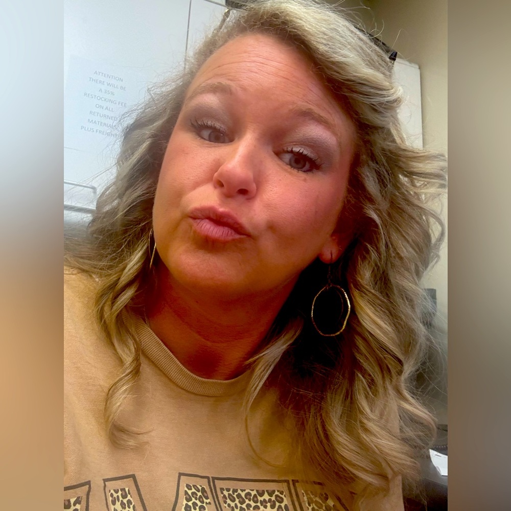 Meet your Posher, Shelby